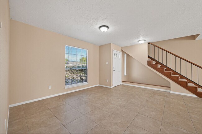 Foto del edificio - 3210 Kempwood Dr