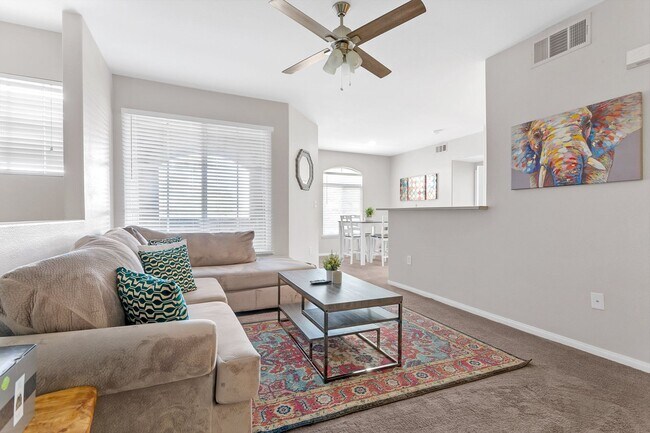 Foto del edificio - South Las Vegas Full Furnished Condo
