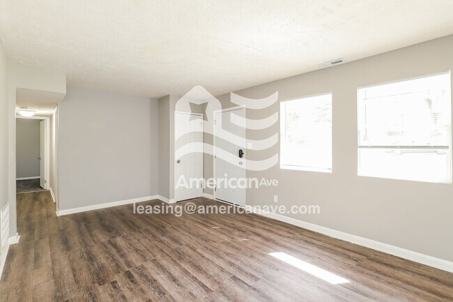 Foto del edificio - 2250 N 39th St
