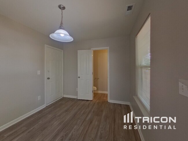 Foto del edificio - 345 Hunslet Cir
