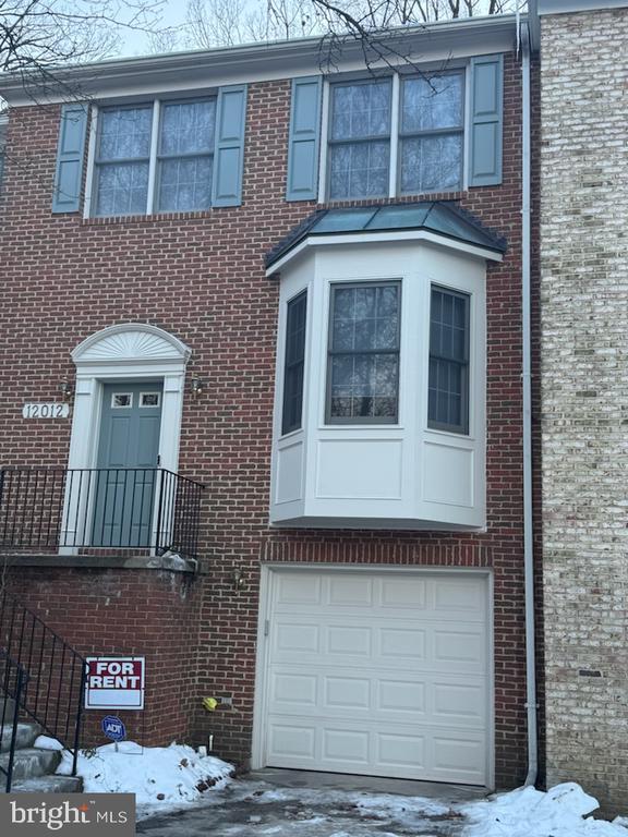 Primary Photo - 12012 Saw Mill Ct