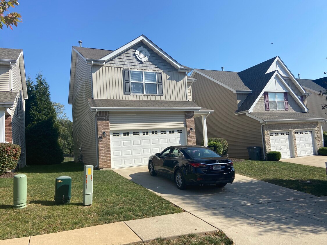 484 Parkgate Dr, Lake Saint Louis, MO 63367 House Rental in Lake