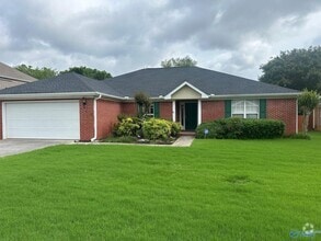 Building Photo - 123 Green Springs Dr