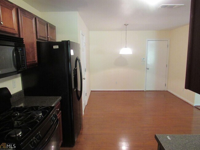 Building Photo - 7279 Laurel Creek Dr