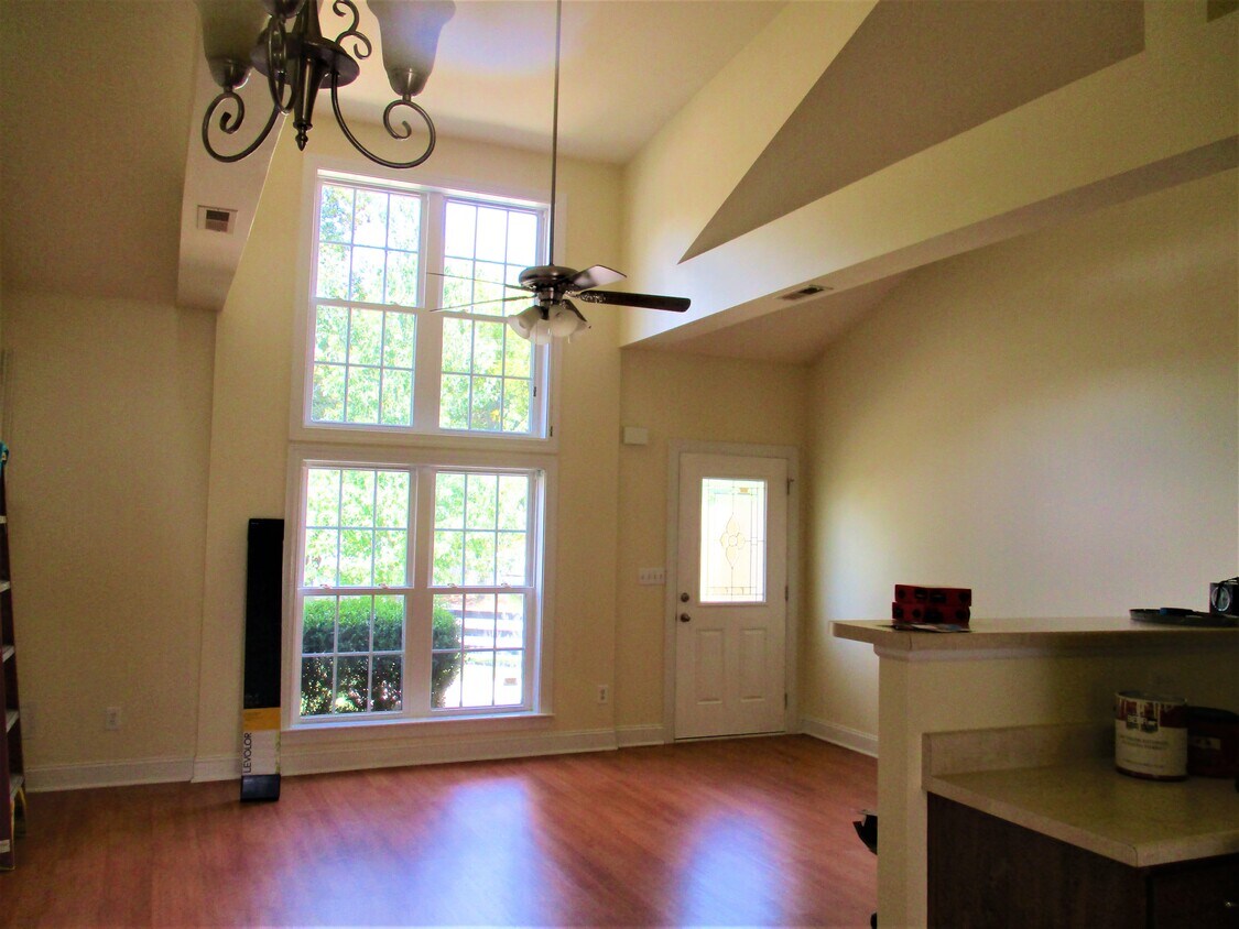 2005 Birch Ln, Spring Hill, TN 37174 Townhome Rentals in Spring Hill