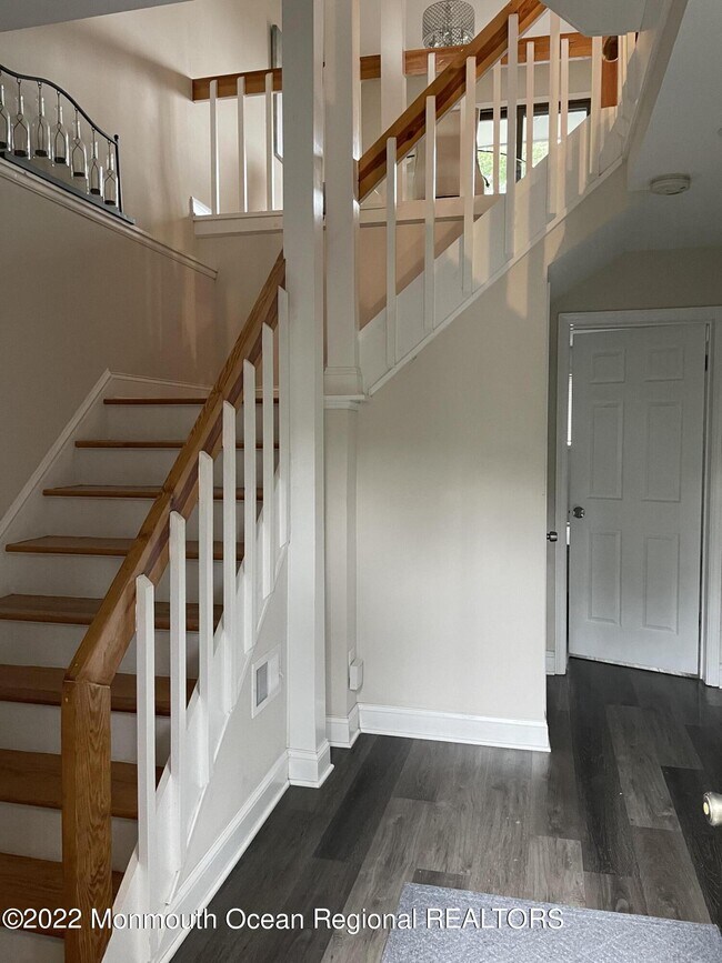 13 Devon Ct, Spring Lake, NJ 07762 Condo for Rent in Spring Lake, NJ