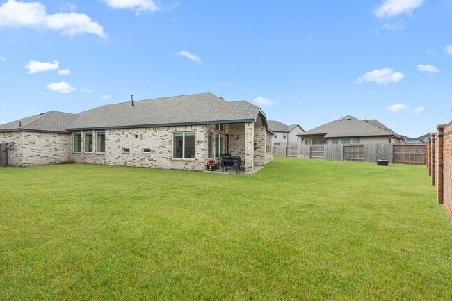 Building Photo - 3225 Isabella Fls Dr