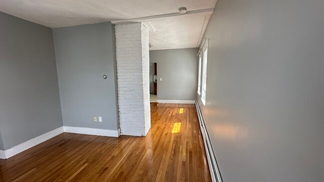 Building Photo - 60 Morton Ave