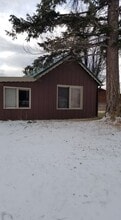 Building Photo - 305 9th Ave W