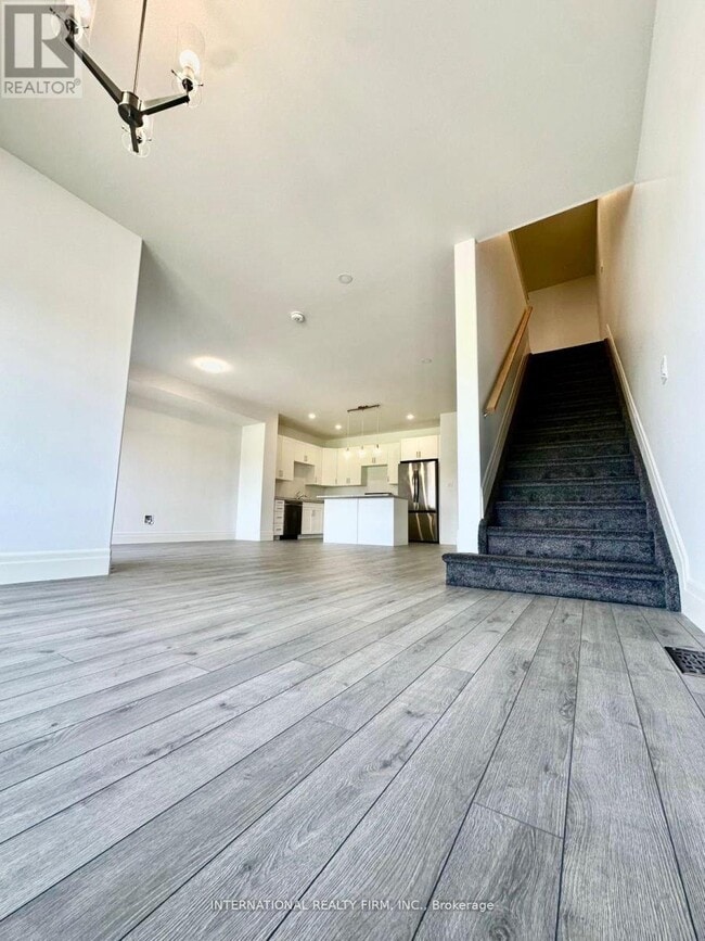 Building Photo - 40 Evans St