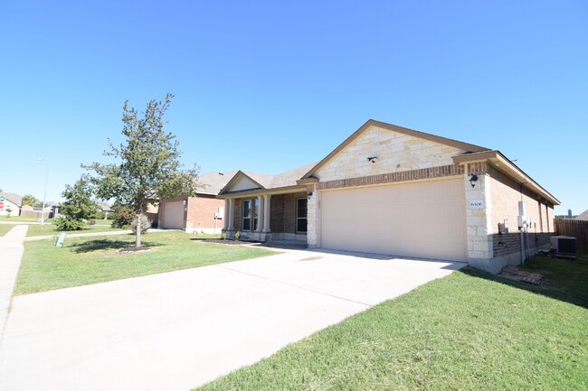 Foto del edificio - 6306 Creek Land Rd