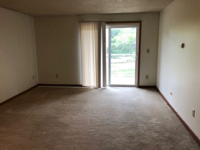 Foto del edificio - 1 Bedroom Apartment in Iowa City