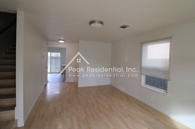 Building Photo - Nice 3bd/3.5ba Home near UCD Med Center!