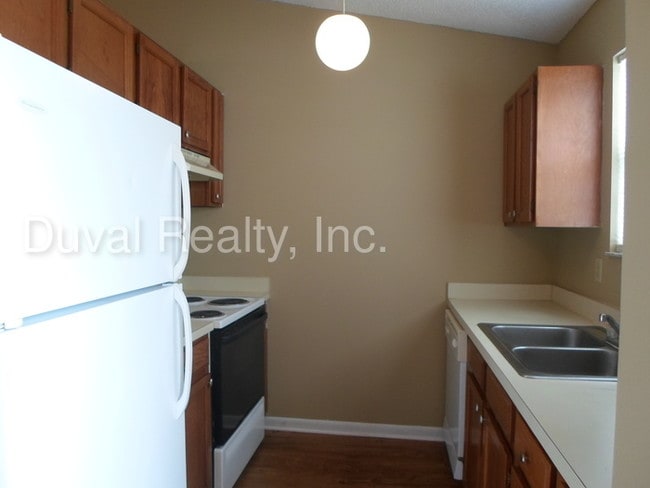 Building Photo - 1333 Jefferson Avenue-Unit B, Orange Park