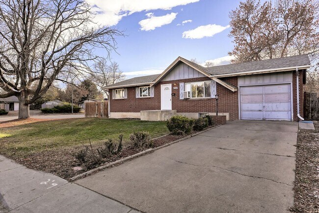 Foto del edificio - 5 Bedroom Ranch in Fort Collins