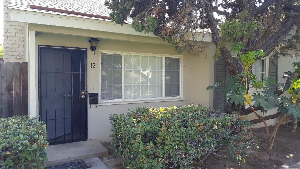 1201 N California St, Orange, CA 92867 Condo for Rent in Orange, CA