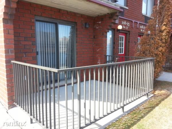 Foto del edificio - 10825 Seaview Ave
