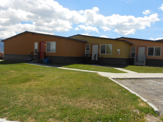 Building Photo - Silver Ridge Apartments