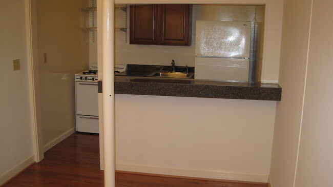 Building Photo - 1400 Brookstown Ave