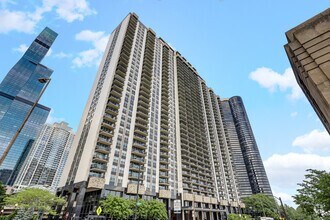 Building Photo - 400 E Randolph St