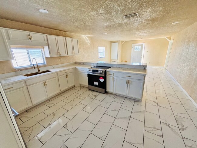 Foto del edificio - 5 N Judy Ln