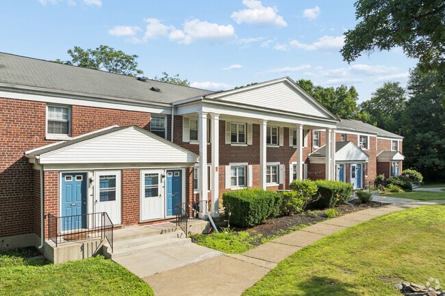 Building Photo - Oakmont Park Apartments