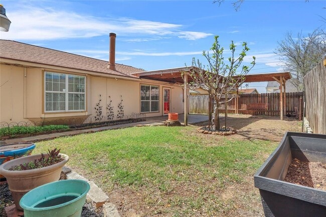 Foto del edificio - 13622 Wimbledon Oaks Dr