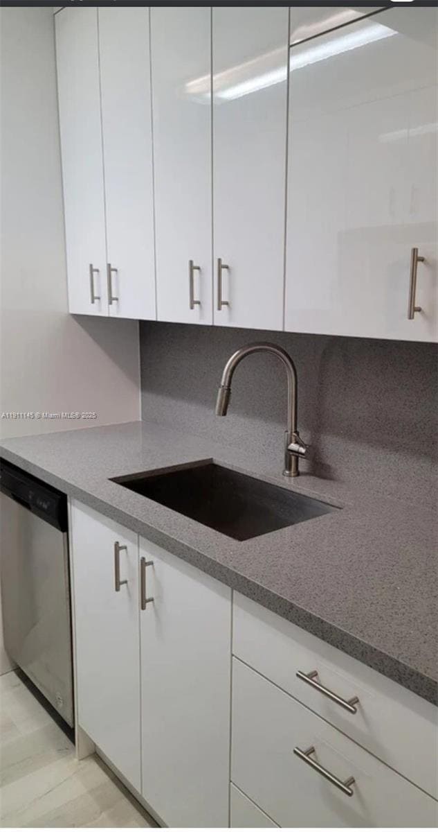 Foto del edificio - 10790 N Kendall Dr