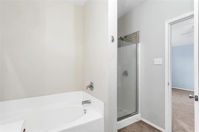 Foto del edificio - 5712 Country Valley Ln