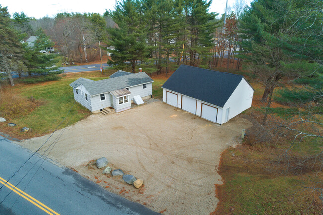 Single Residence with 3 car garage - 308 Portsmouth Ave