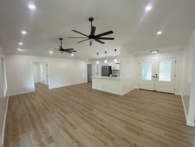 Building Photo - New 3-Bedroom, 2-Bath Home in HPP– Be the ...