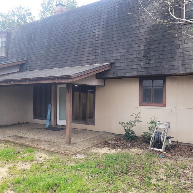 Foto del edificio - 3108 Oakmont Dr