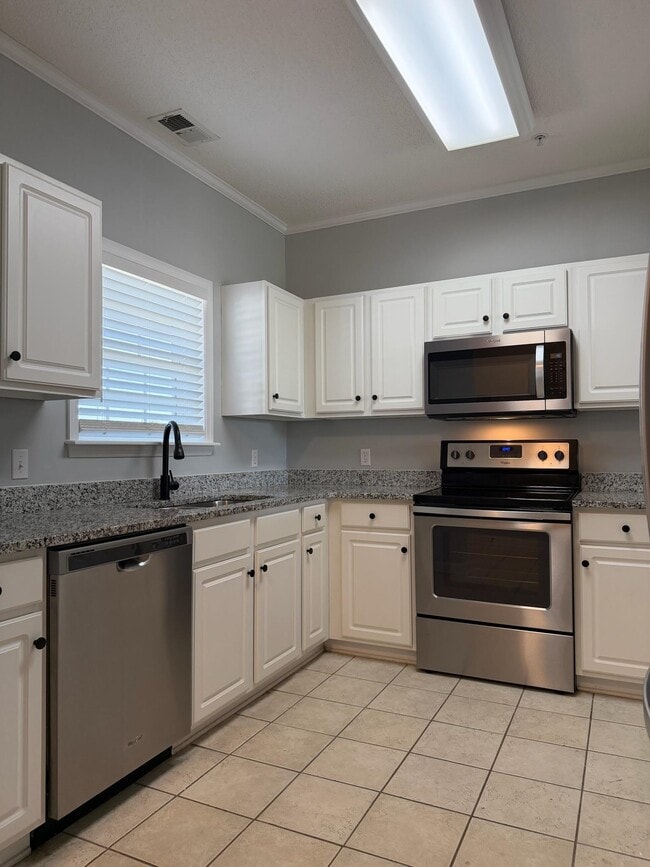 Building Photo - 5801 Oyster Catcher Dr