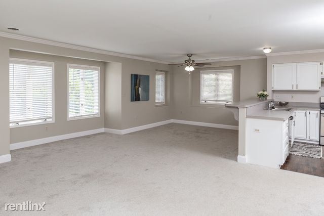 Building Photo - 2 br, 2 bath Condo - 211 E Ann Arbor Trl