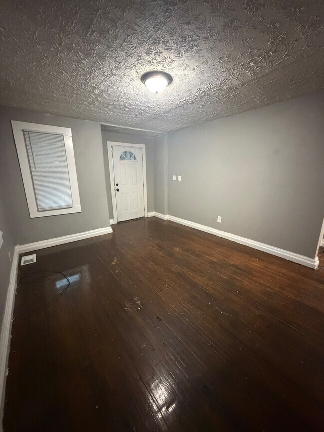 Foto del edificio - 724 W Evelyn Ave