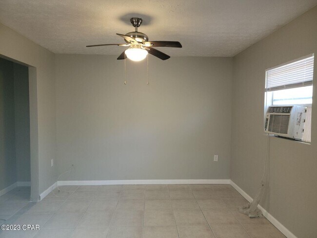 Foto del edificio - 2319 E 16th Ct
