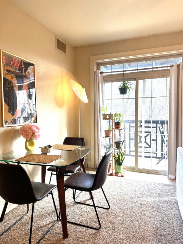 Foto del edificio - 255 Fletcher Ave