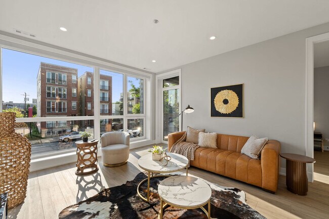 Foto del edificio - 2354 W Polk St