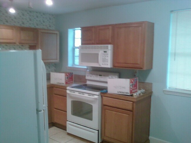 Foto del edificio - 274 Floss Ave