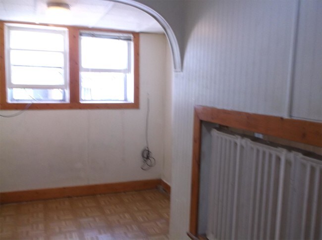 Foto del edificio - 310 N Saunders Ave
