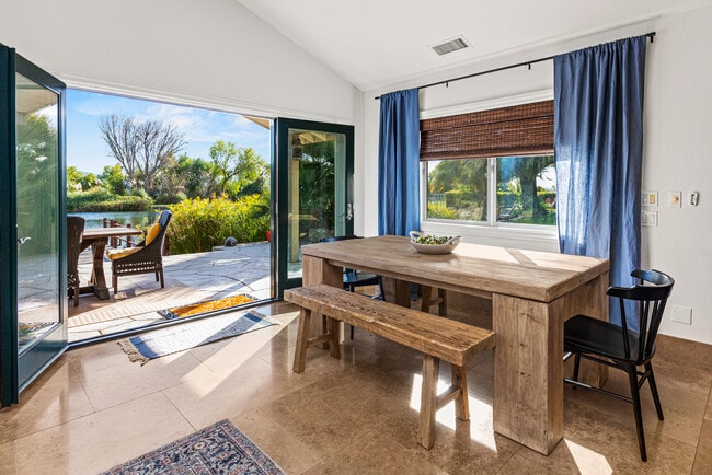 Building Photo - 3740 Roblar Ave