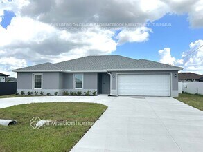 Building Photo - 617 NE 2nd Pl Building Photo - 617 NE 2nd Pl