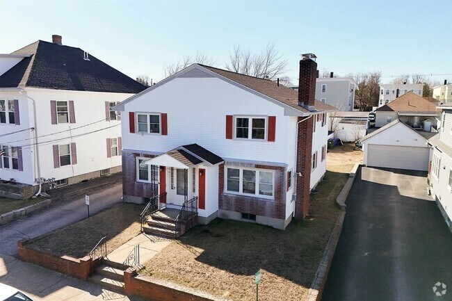 Building Photo - 747 Silver St