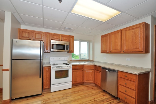 Primary Photo - 11 N Genesee St