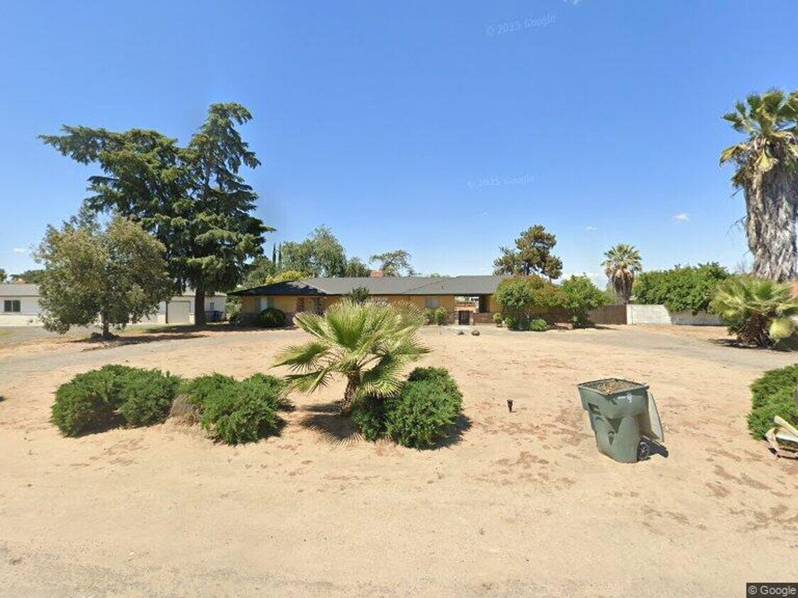 Primary Photo - 3 Bedroom / 2 Bathroom for rent $2,100