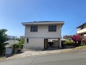 Building Photo - 1382 Frank St