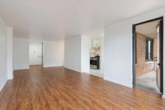 Building Photo - 185 Hall St