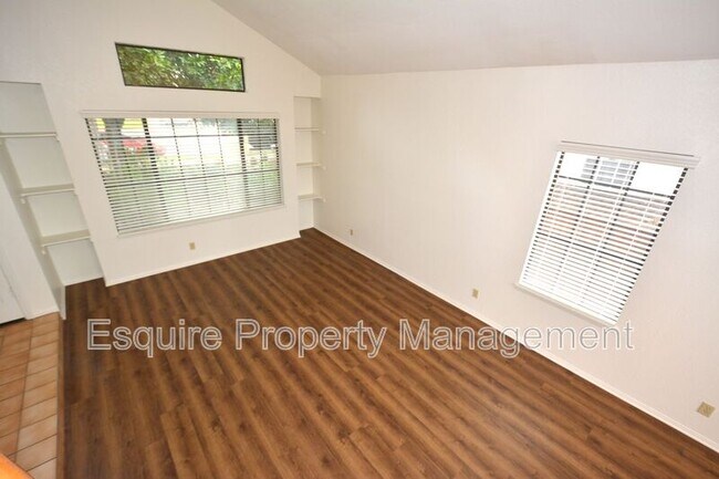 Foto del edificio - 1610 Oneida Pl