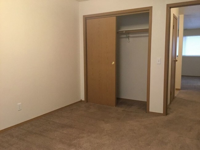 Foto del edificio - 4900 W Blodgett Ln