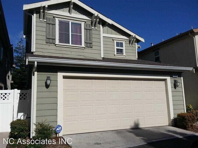 Building Photo - 4 br, 2.5 bath House - 350 Turnstone Cir